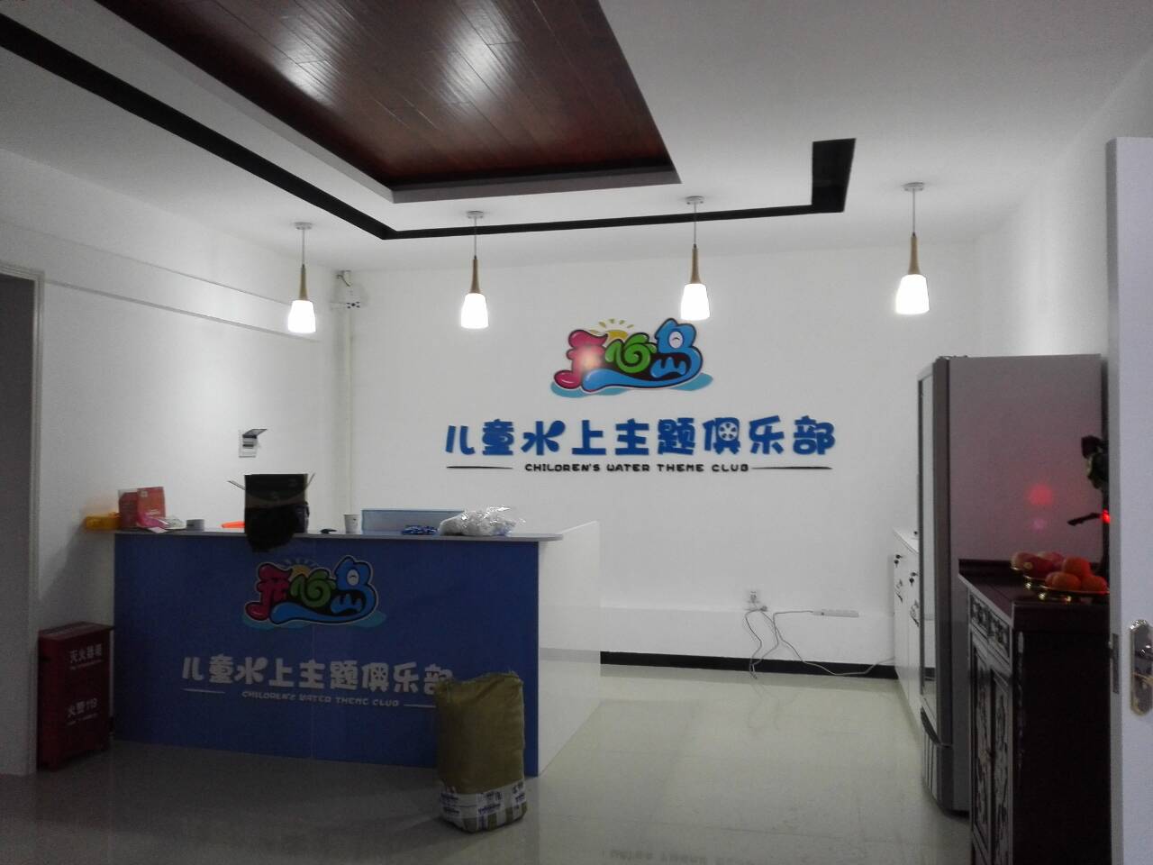 小孩游泳馆设备哪家好?